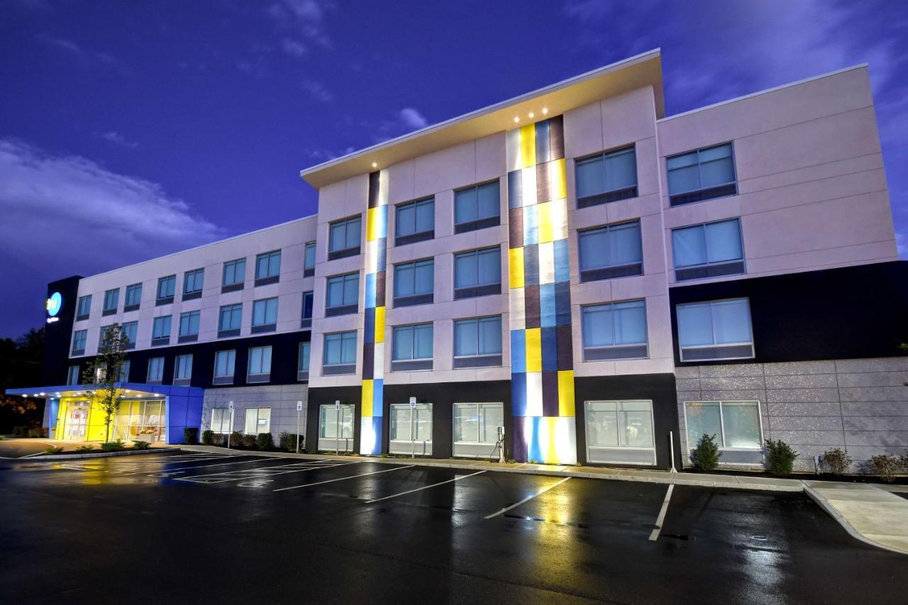 Hotel Tru By Hilton Concord, Nh Zewnętrze zdjęcie