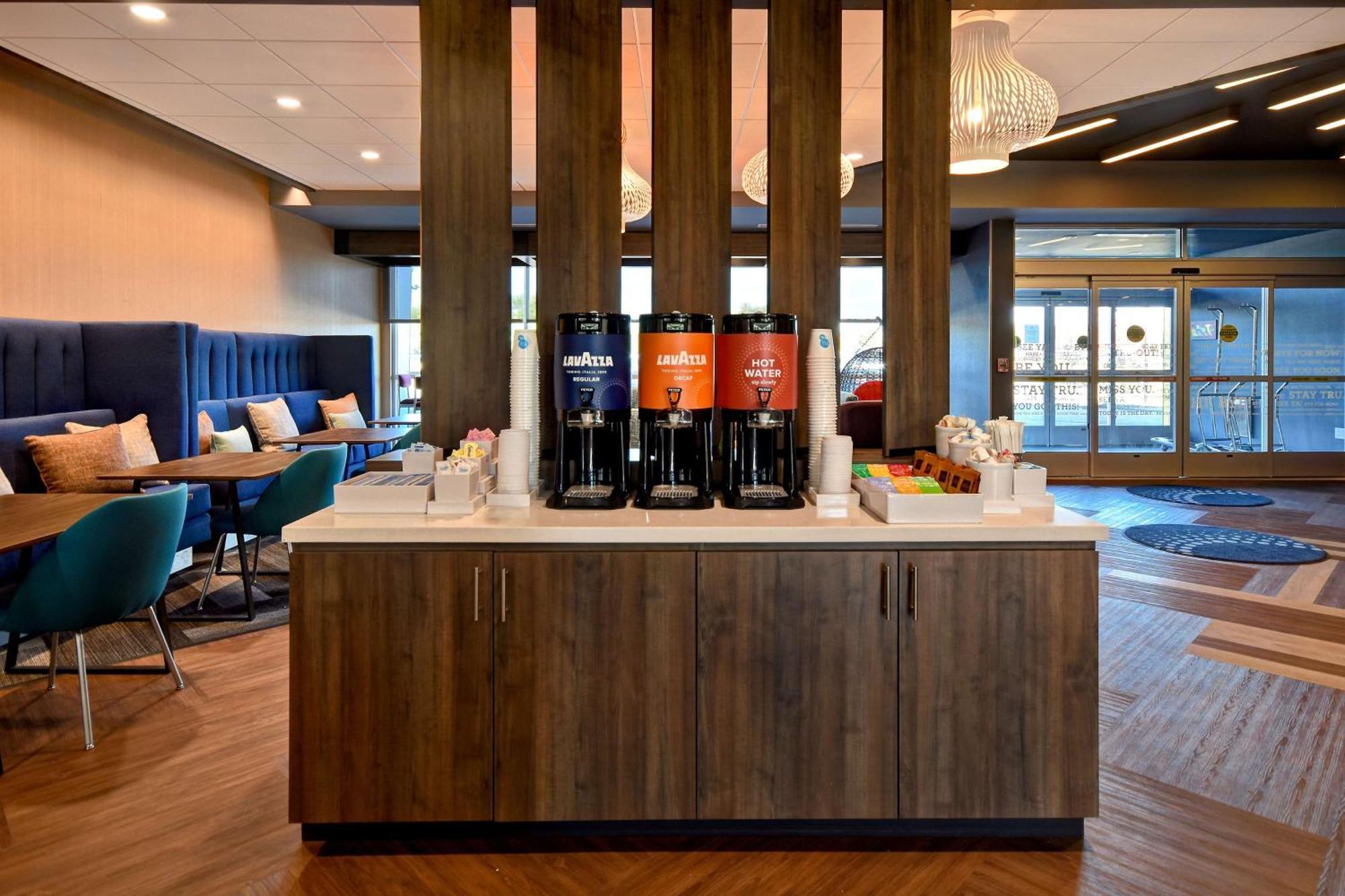Hotel Tru By Hilton Concord, Nh Zewnętrze zdjęcie